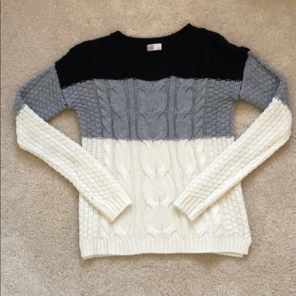 Color block knit sweater